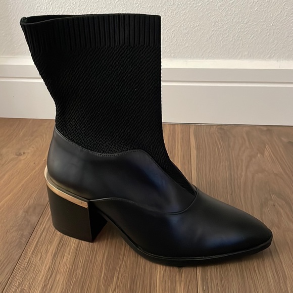 Universal Standard Boots- New without Box, never worn. Size 7, run small. - Picture 1 of 7